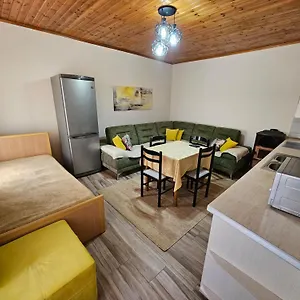 apartment-koka.albaniahotels.org/